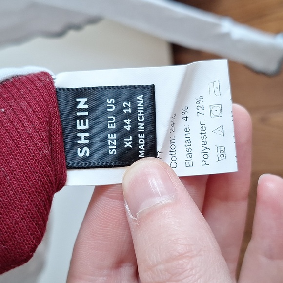 Shein Y2K Colorblock Geometric long sleeves crop top - Picture 2 of 3